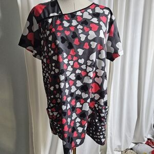 Heart Patterned Short Sleeve Scrub Top